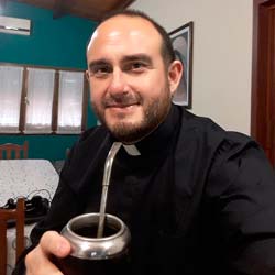 Padre Jose Luis Rufino